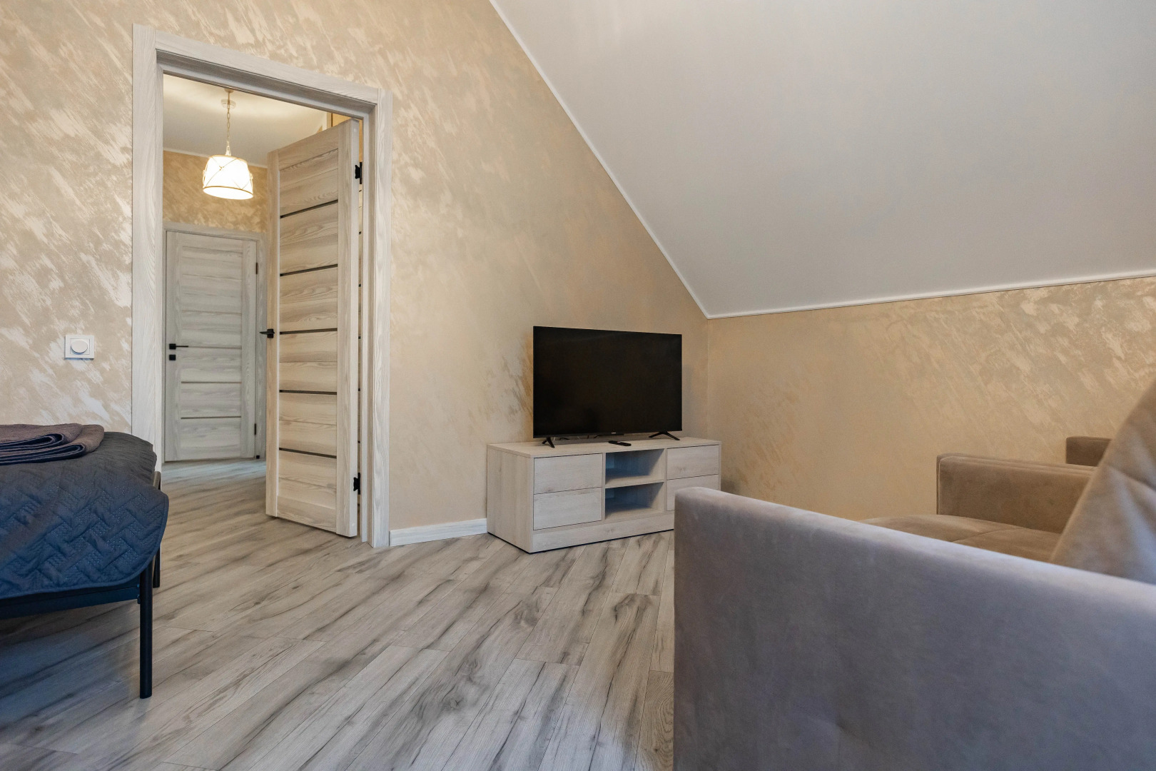 Частный дом Whitey House половина 2