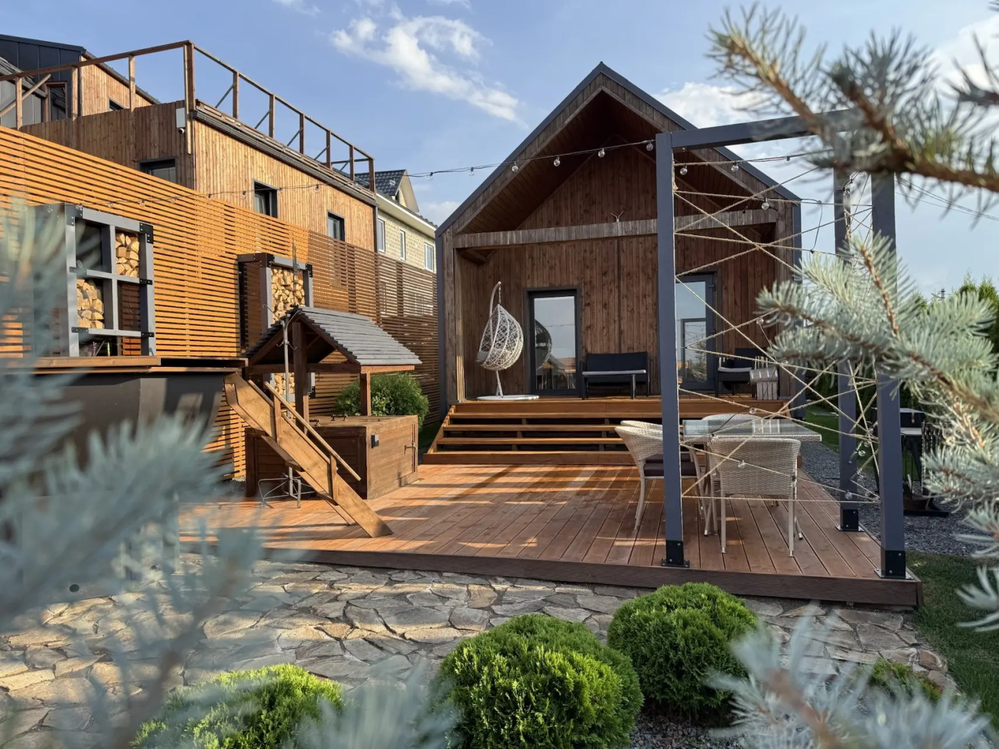 Частный дом Hill House Positive