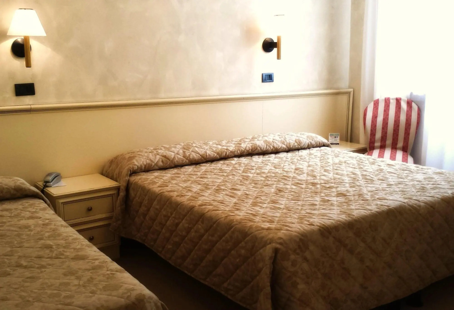 Carlton Capri Hotel
