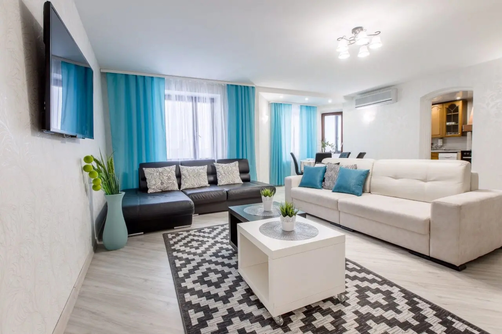 Апартаменты Четырехкомнатные с Видом на Набережную