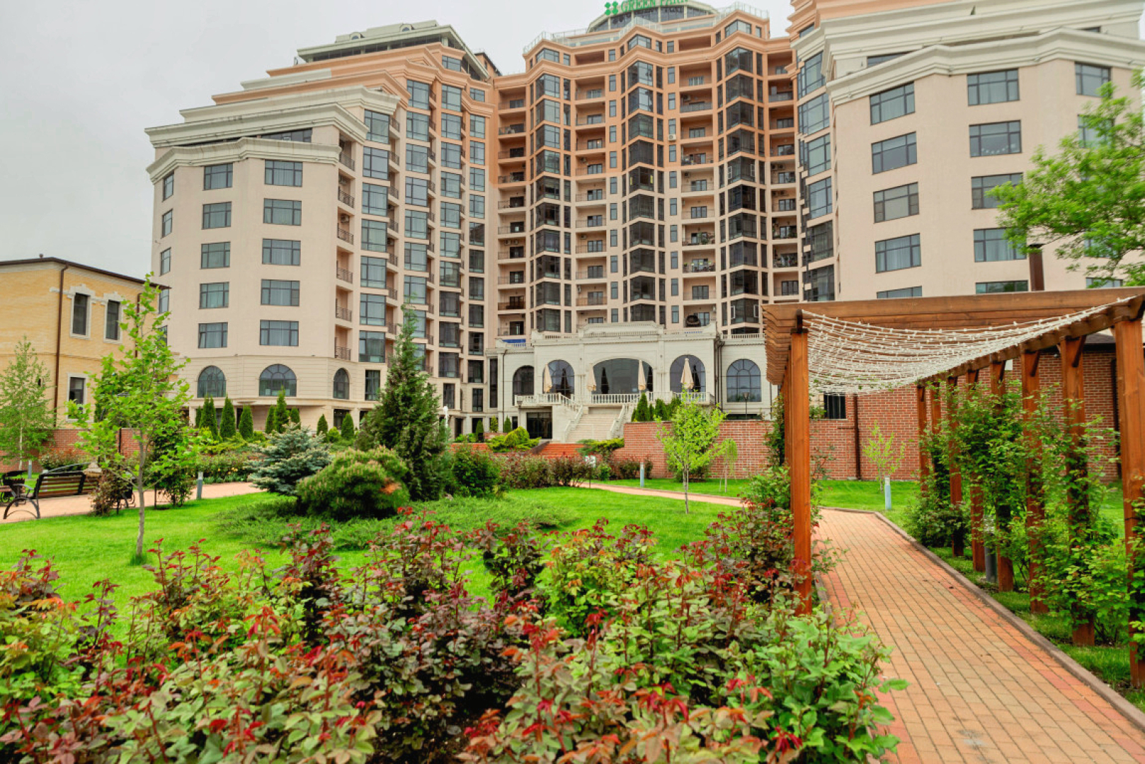 Апартаменты Грин Парк 84/2