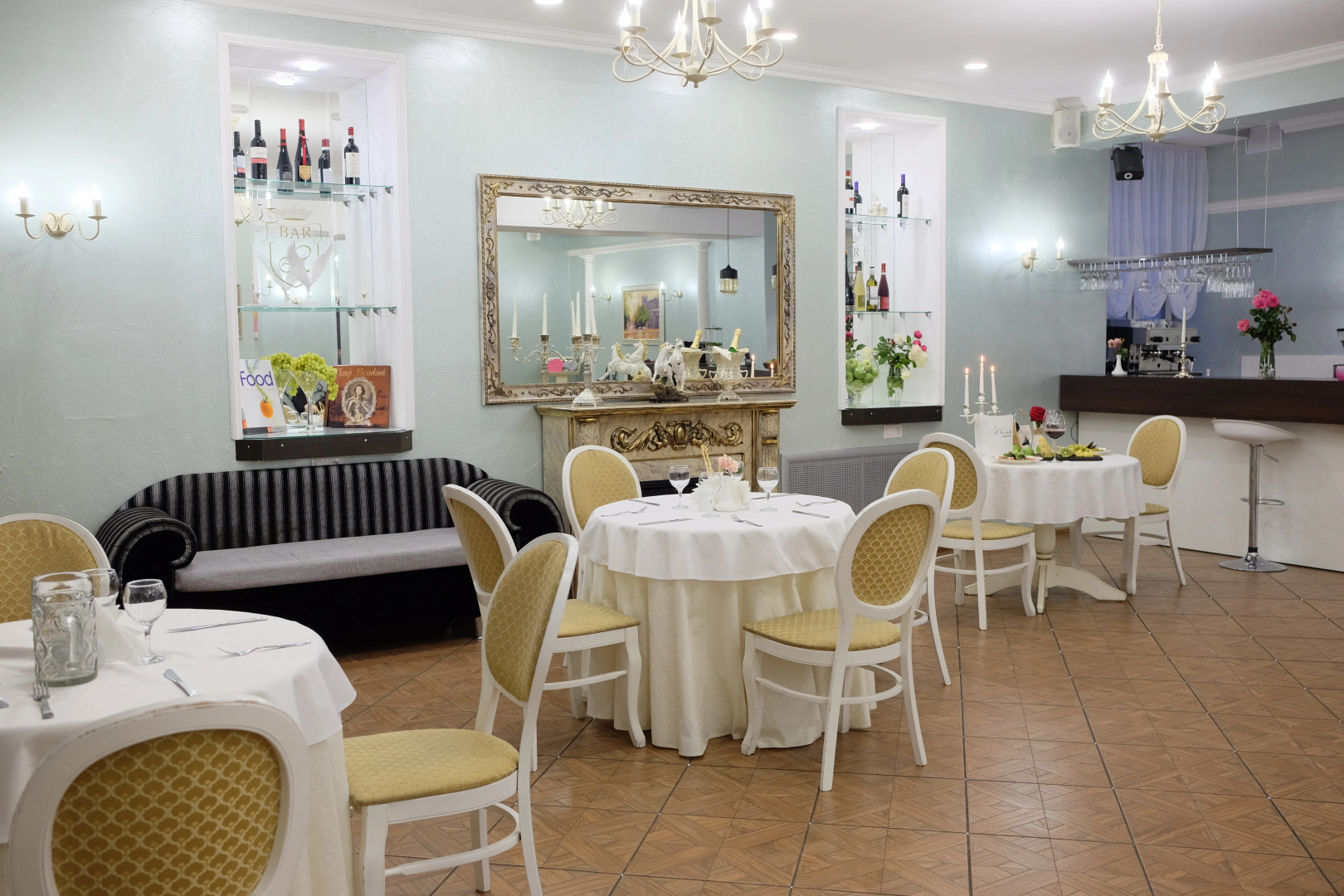 Отель Чарушин