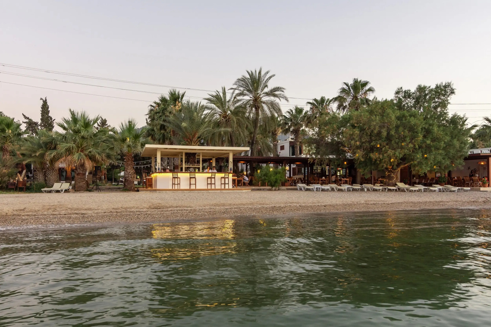 Отель Selvi Beach