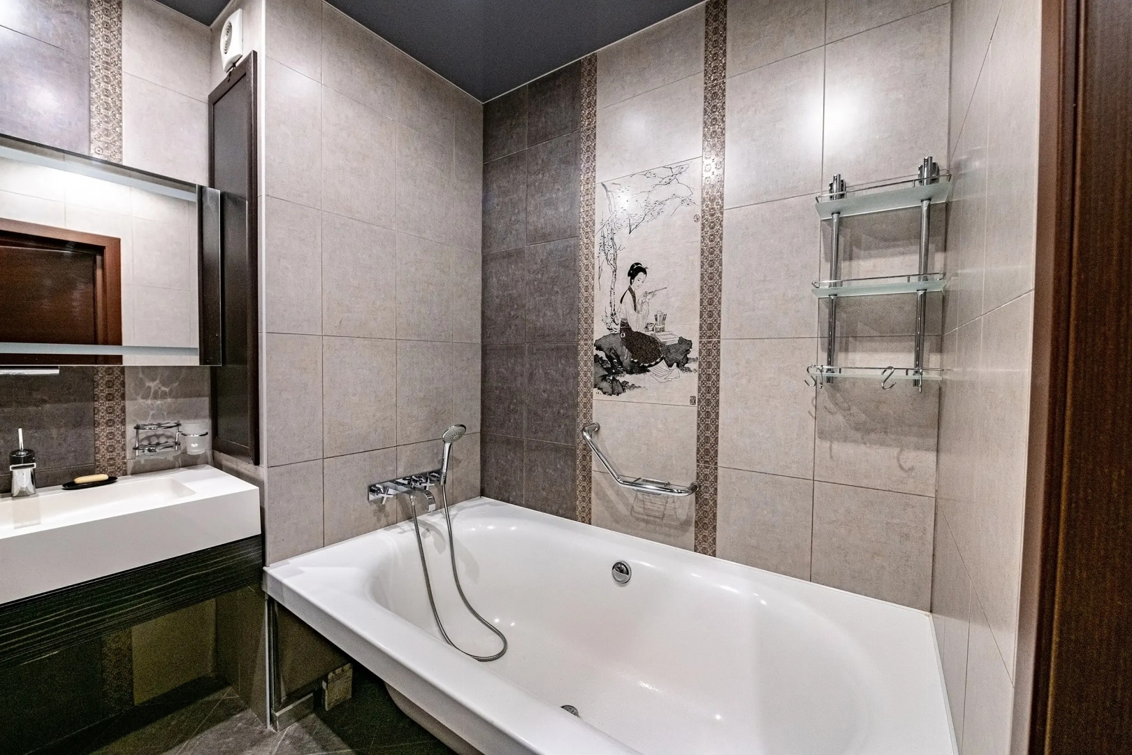 Квартира Просторная на Партизанском проспекте 52