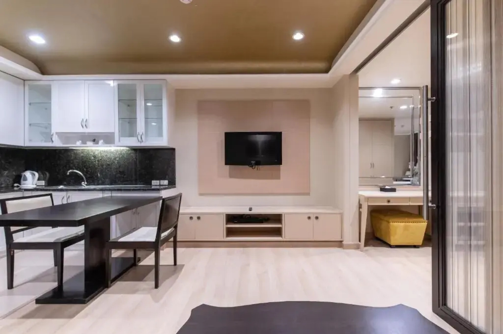 Отель Admiral Premier Bangkok