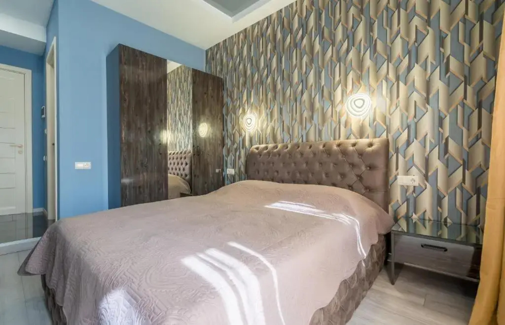 Отель Constant Tbilisi