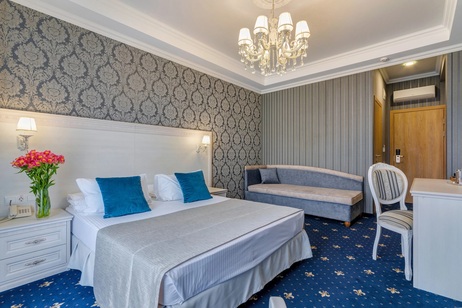 Отель Лермонт