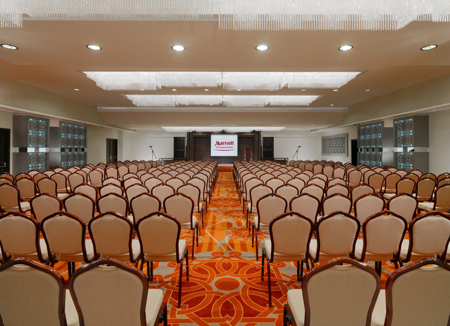 Отель Tsaghkadzor Marriott