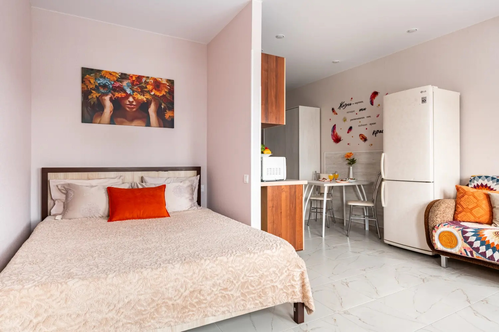 Апартаменты Sunmarine на улице Анны Ахматовой