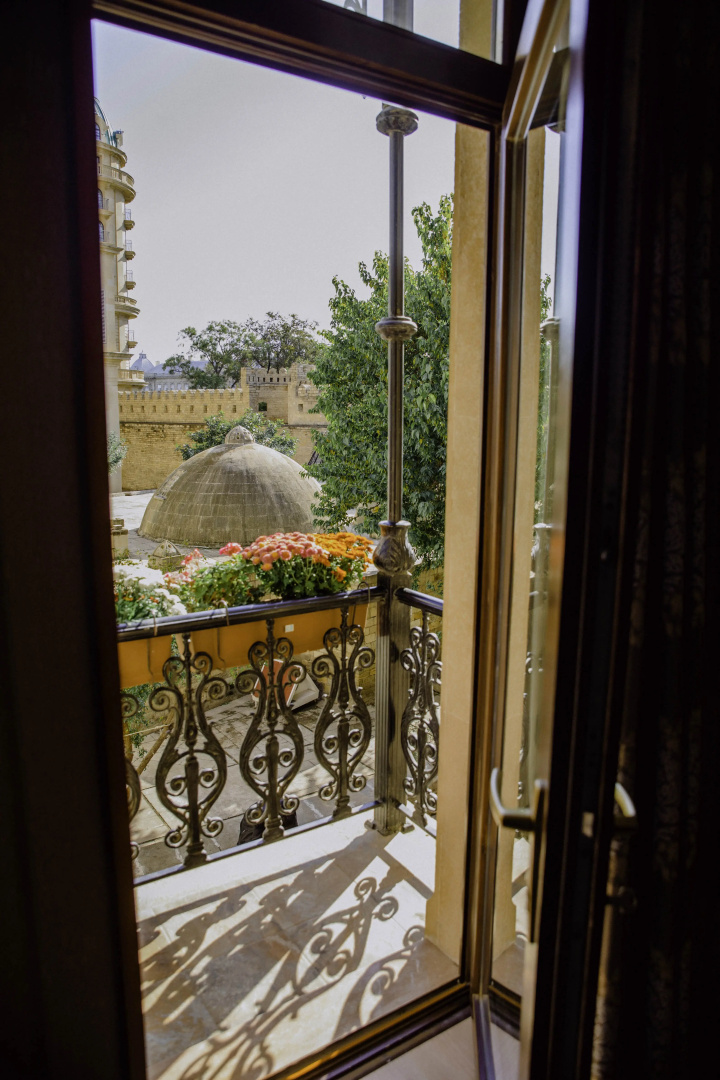 Royal Antique Boutique Hotel