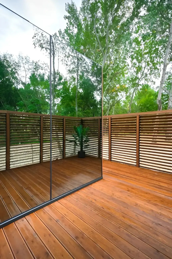 Частный Дом на Берегу Реки с Авторским Дизайном