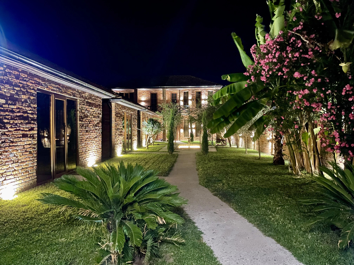 Апартаменты Loft Garden