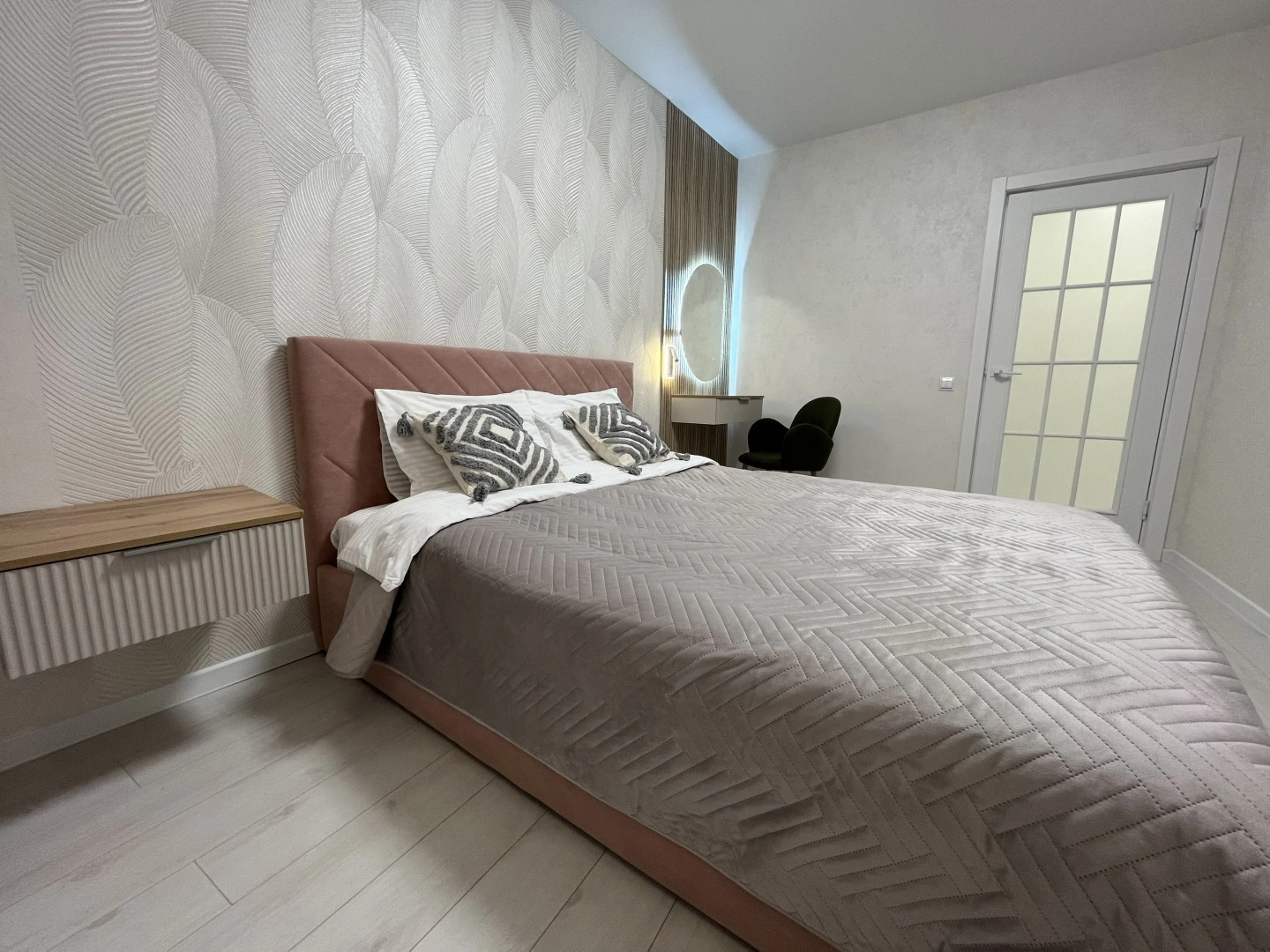 Квартира Уютная Напротив Железнодорожного Вокзала