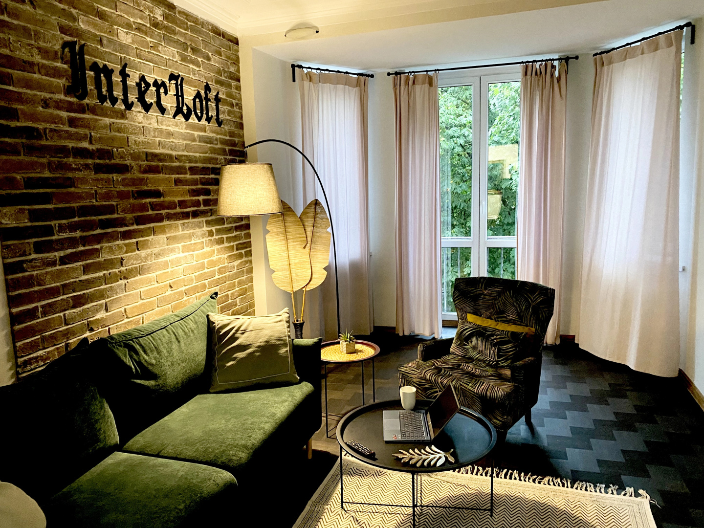 Апартаменты InterLoft 4 Old Town Free Parking Wi-Fi 100/50 Smart TV