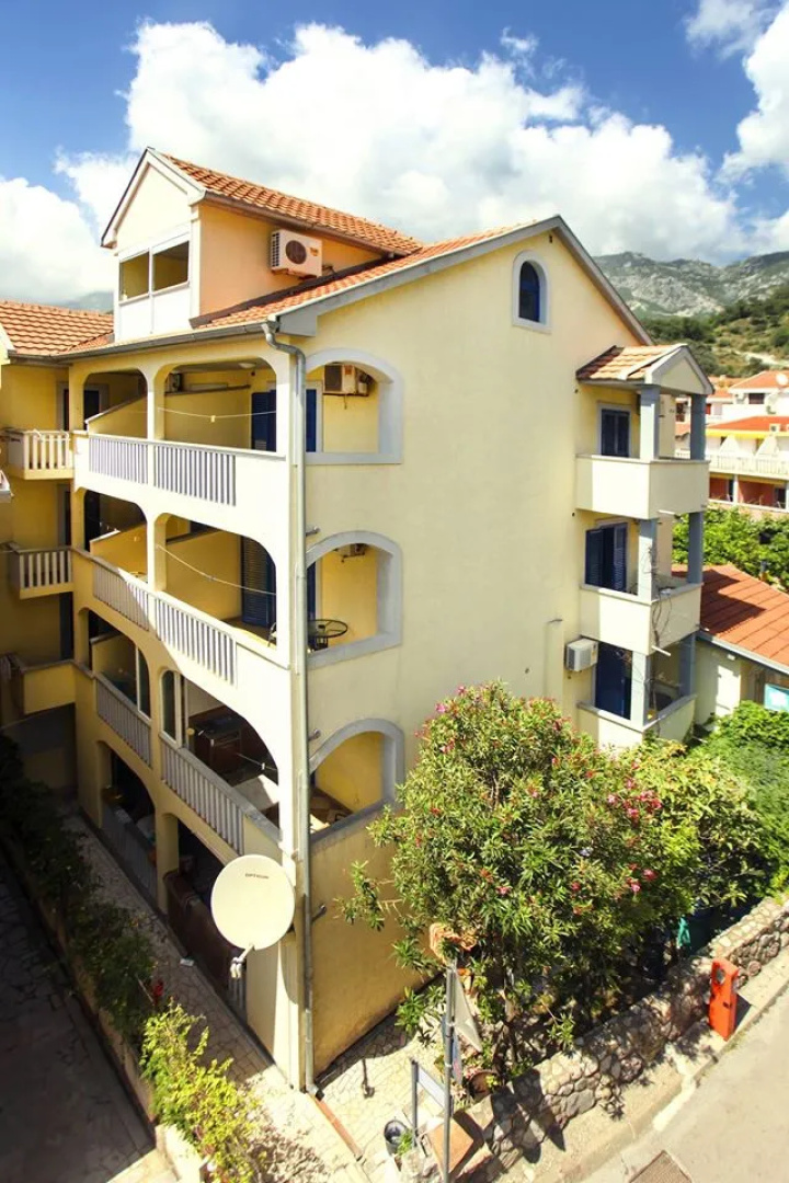 Отель Tanja Apartments