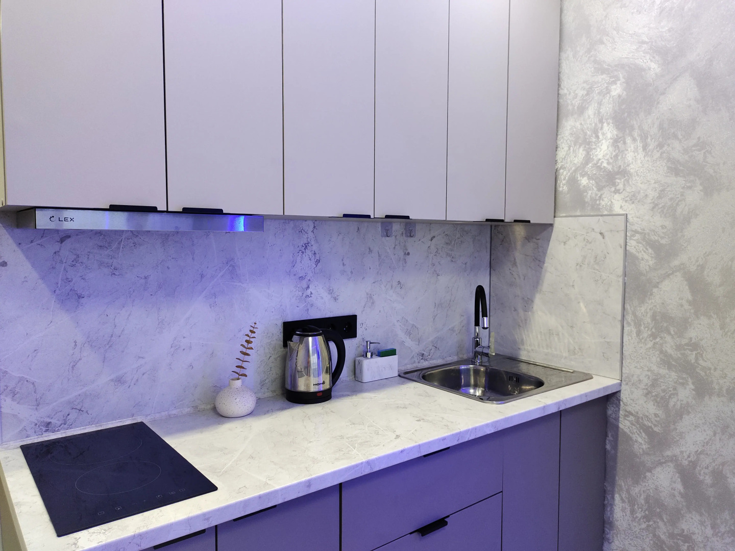 Апартаменты у ТЦ Аквамолл ул.Аблукова 14