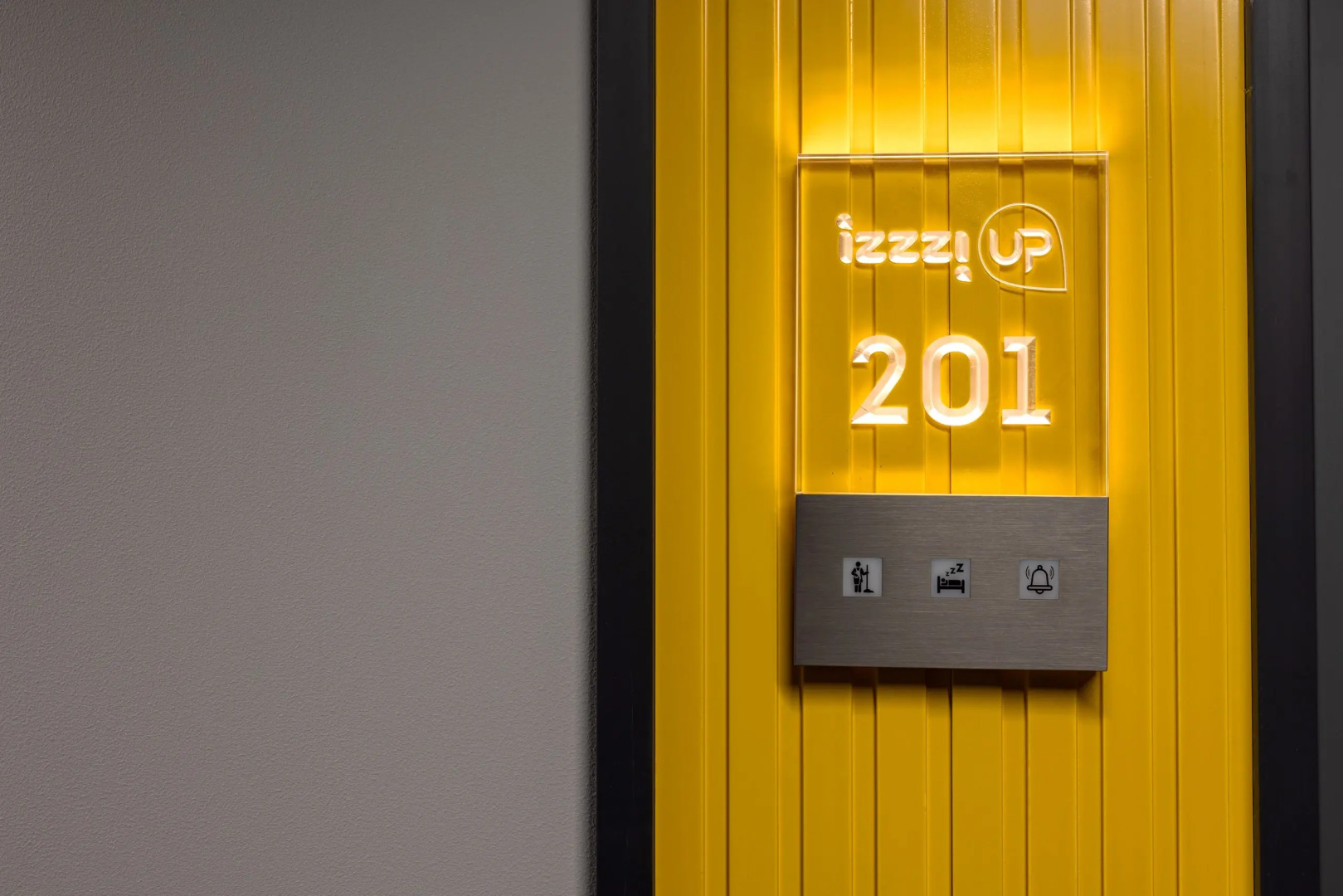 Апарт-отель izzziUP 4* COMMUNITY L&C