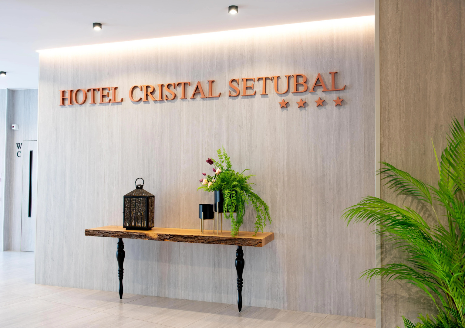 Отель Cristal Setúbal