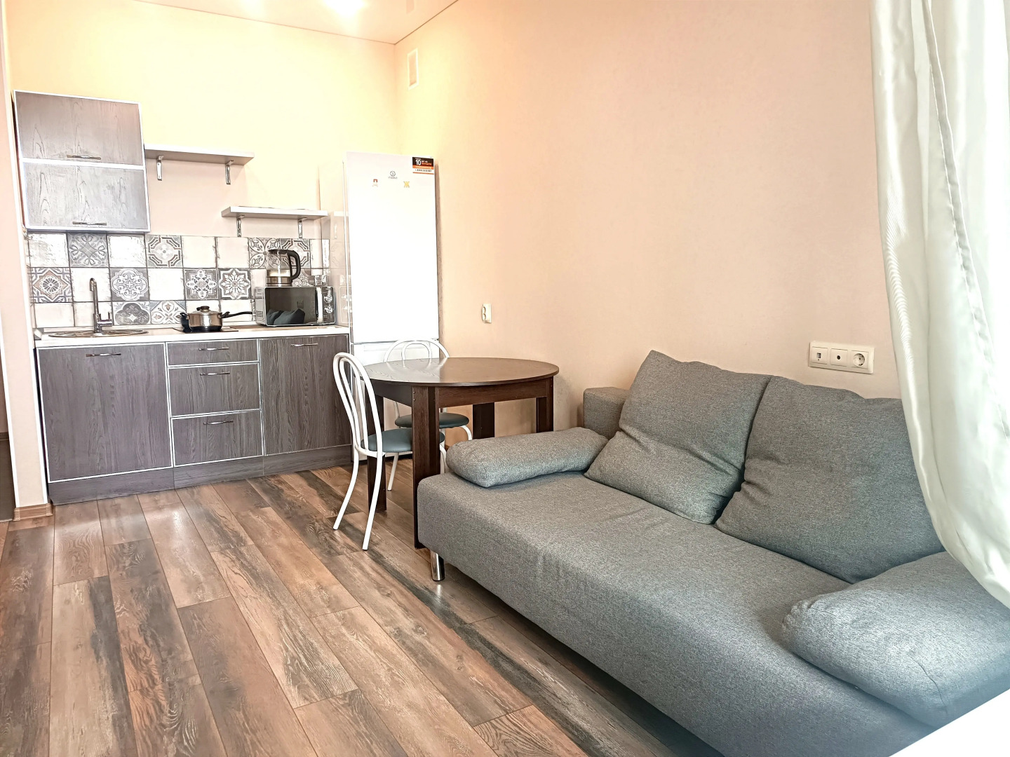 Апартаменты 100 Ночей на Комсомольском 122Г