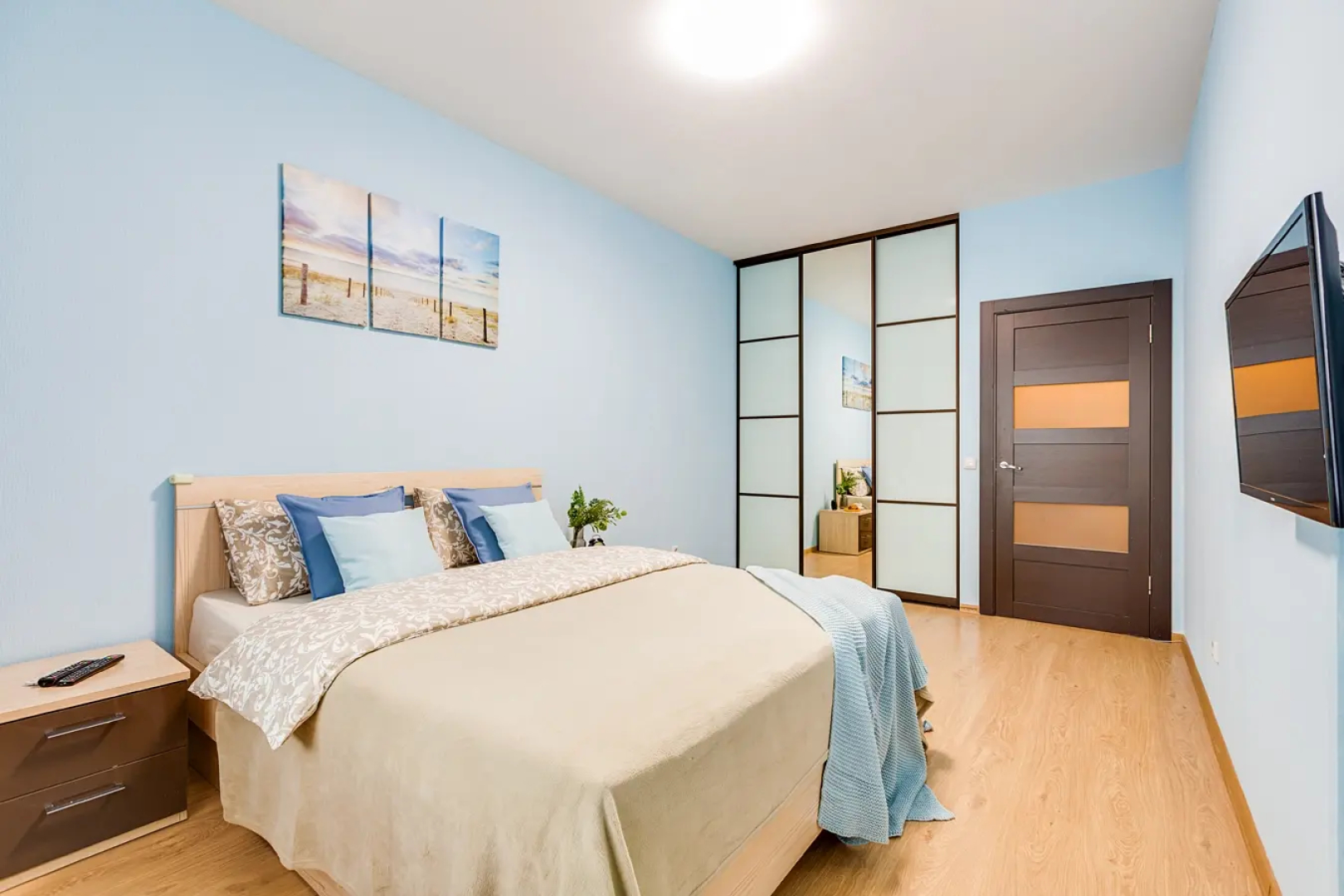 Апартаменты LikeHomeAparts на Европейском