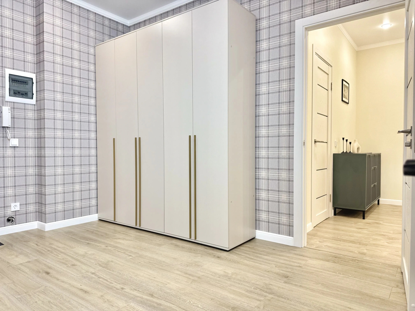 Квартира 70 Кв.м. на Леонова в Новом Доме Центр