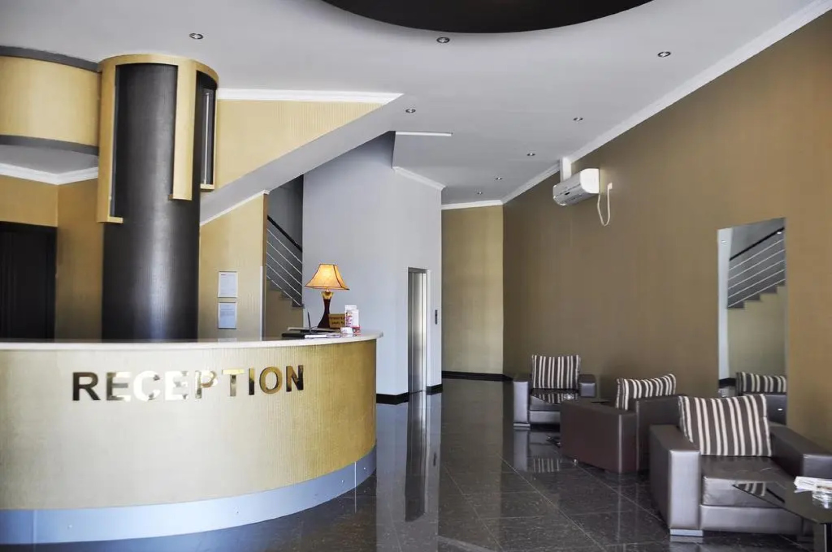 Отель Shine Palace