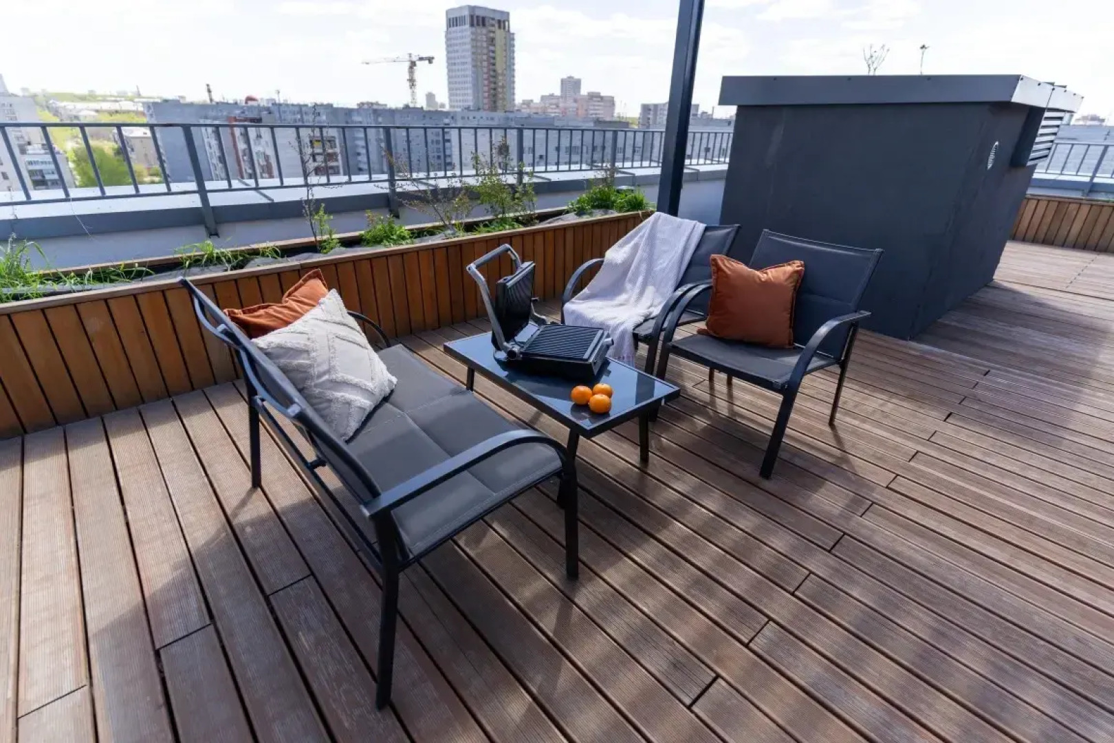 Двухэтажные Апартаменты с открытой террасой на Стачек 62