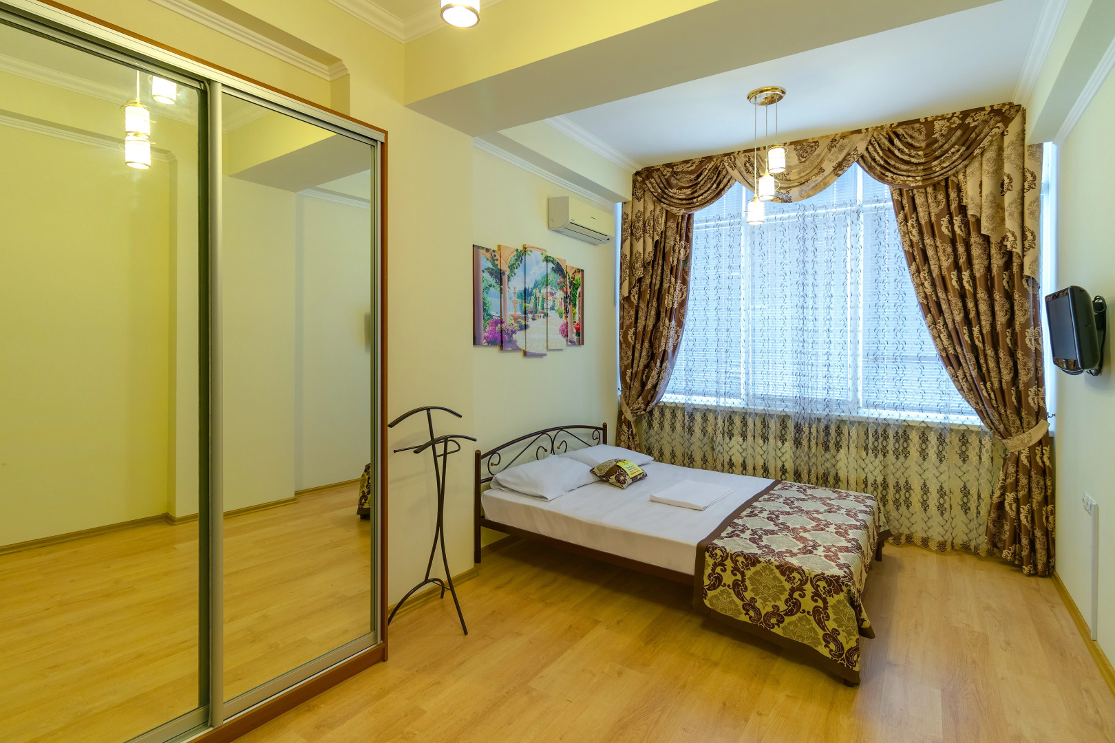 Гостевые номера АРТбухта