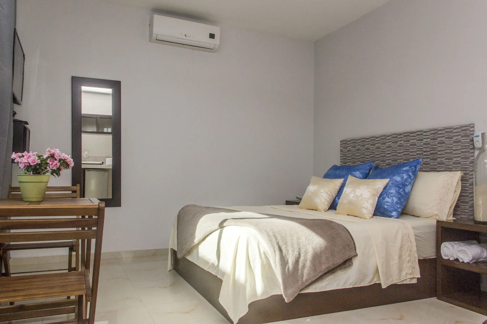 Апарт-Отель Aquamarina Suites