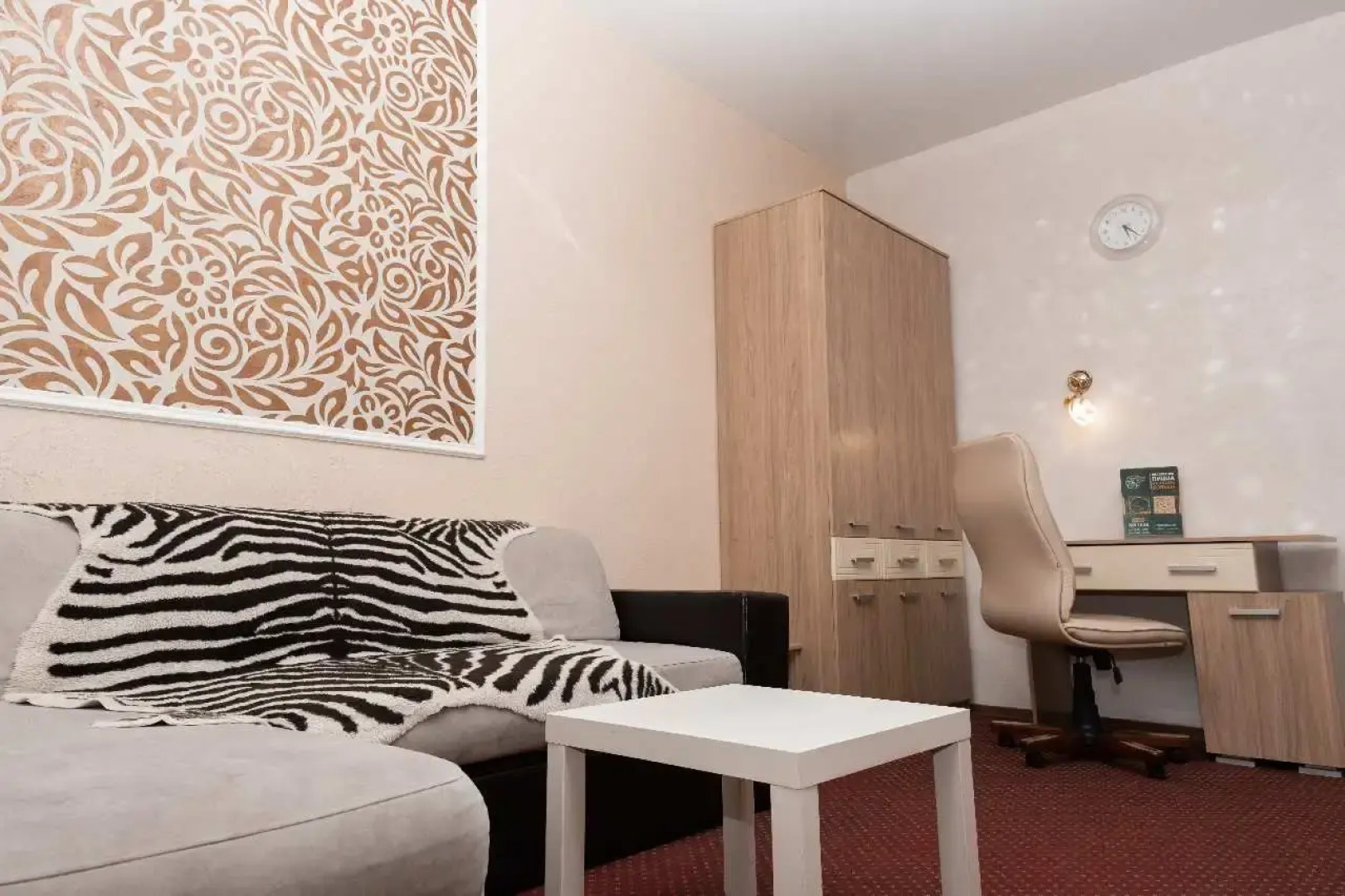 Отель Надежда