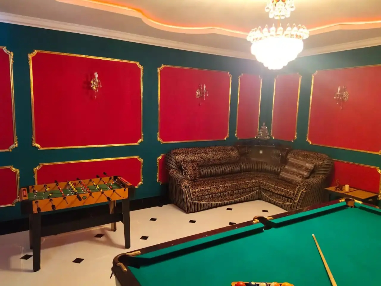Raj Guest House