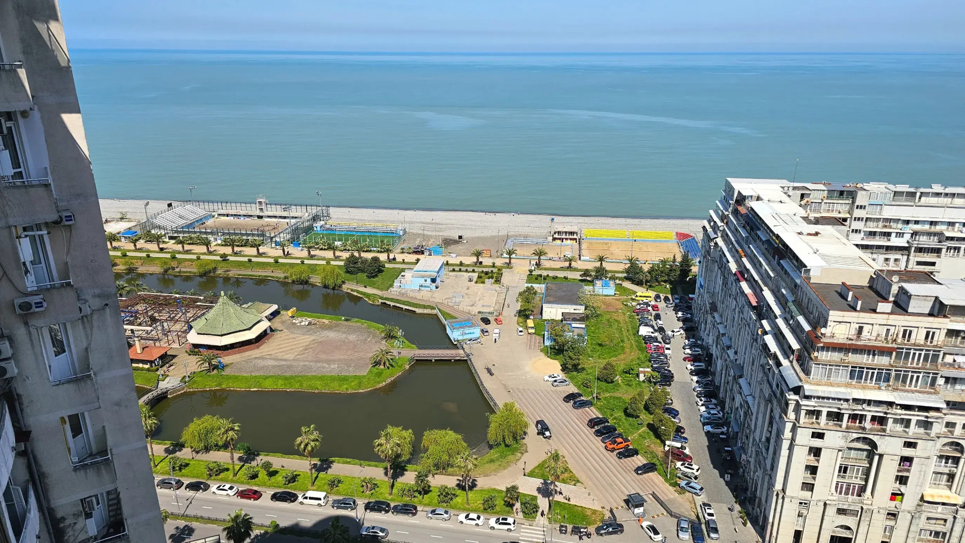 Квартира 727 на берегу Черного моря