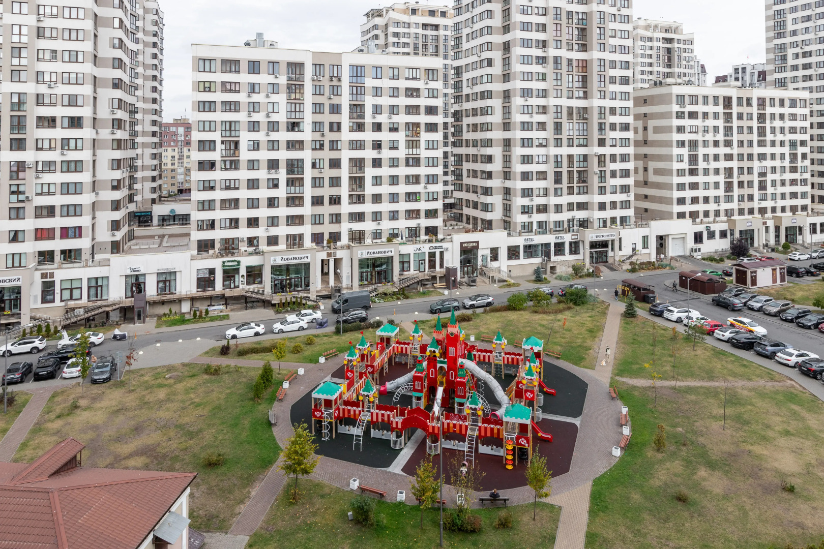 Апартаменты Модерн с просторной кухней