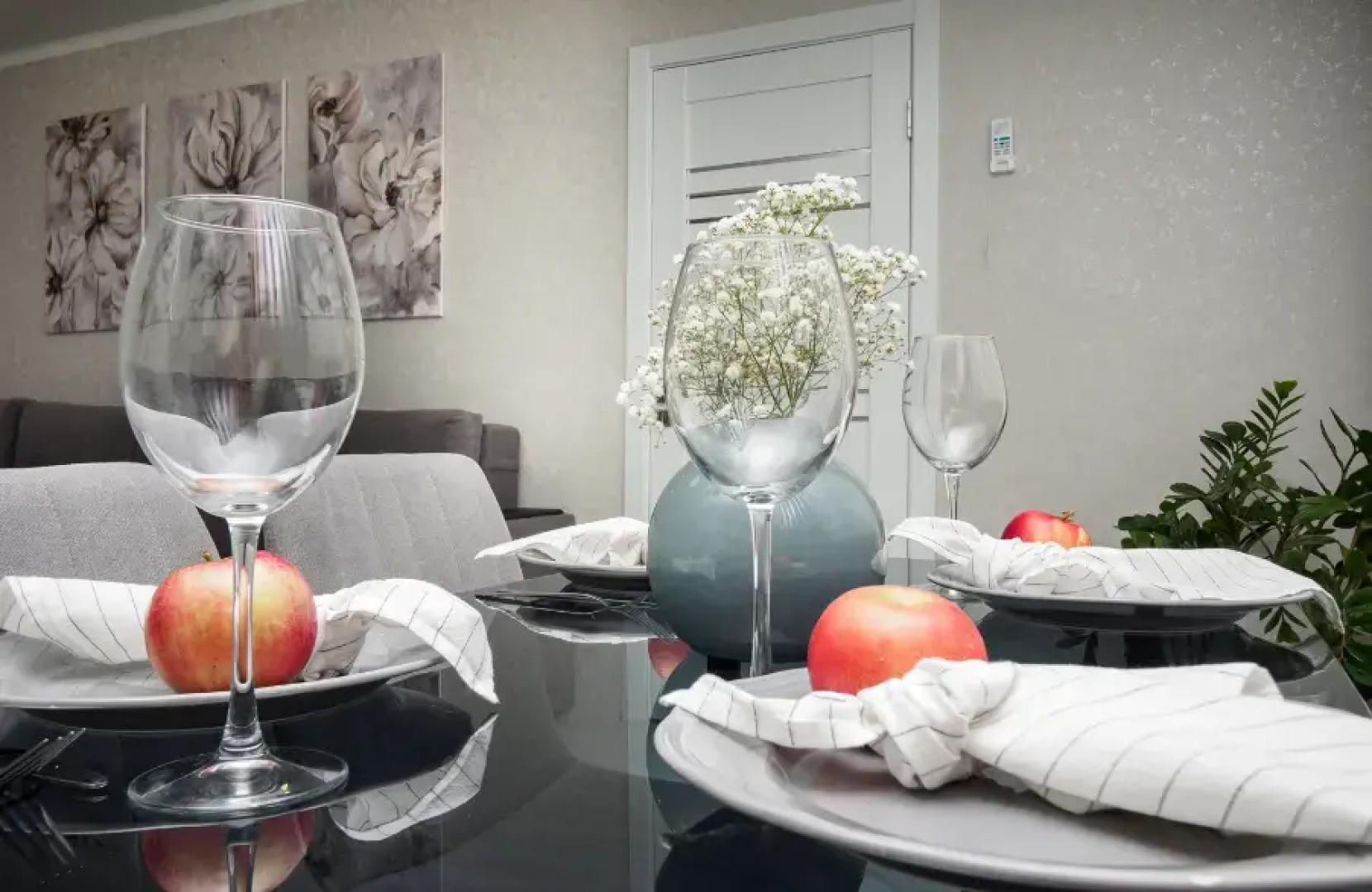 Апартаменты на Университетской 12/23