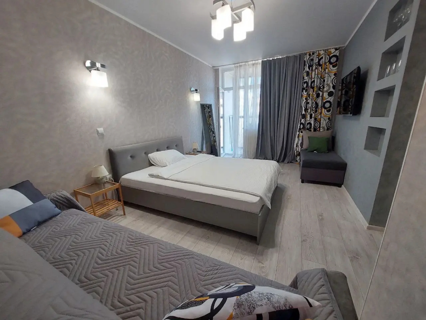 Апартаменты J&S Apartment