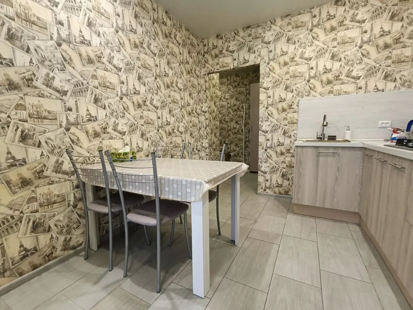 Квартира Возле Арт полка