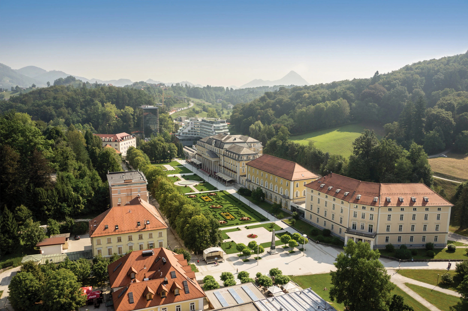 Отель Grand Donat Superior