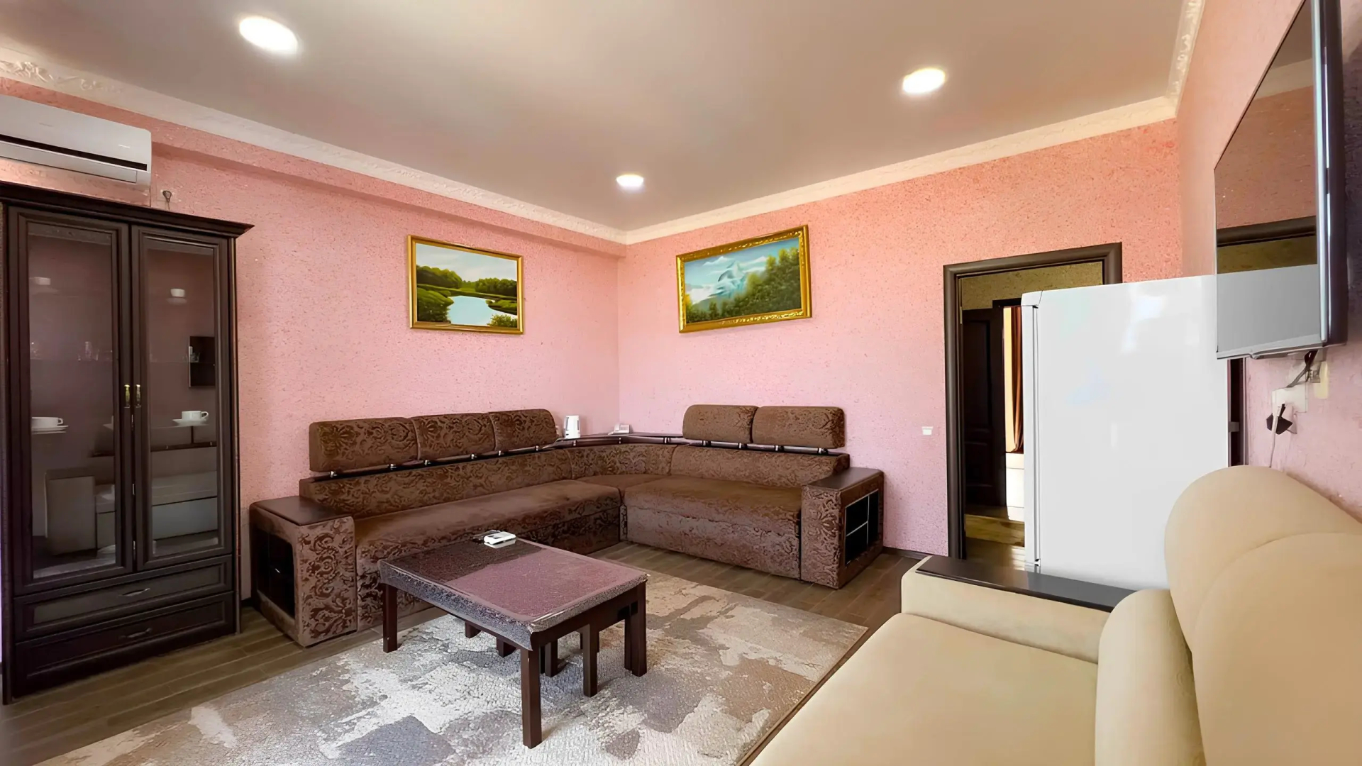 Отель Океан