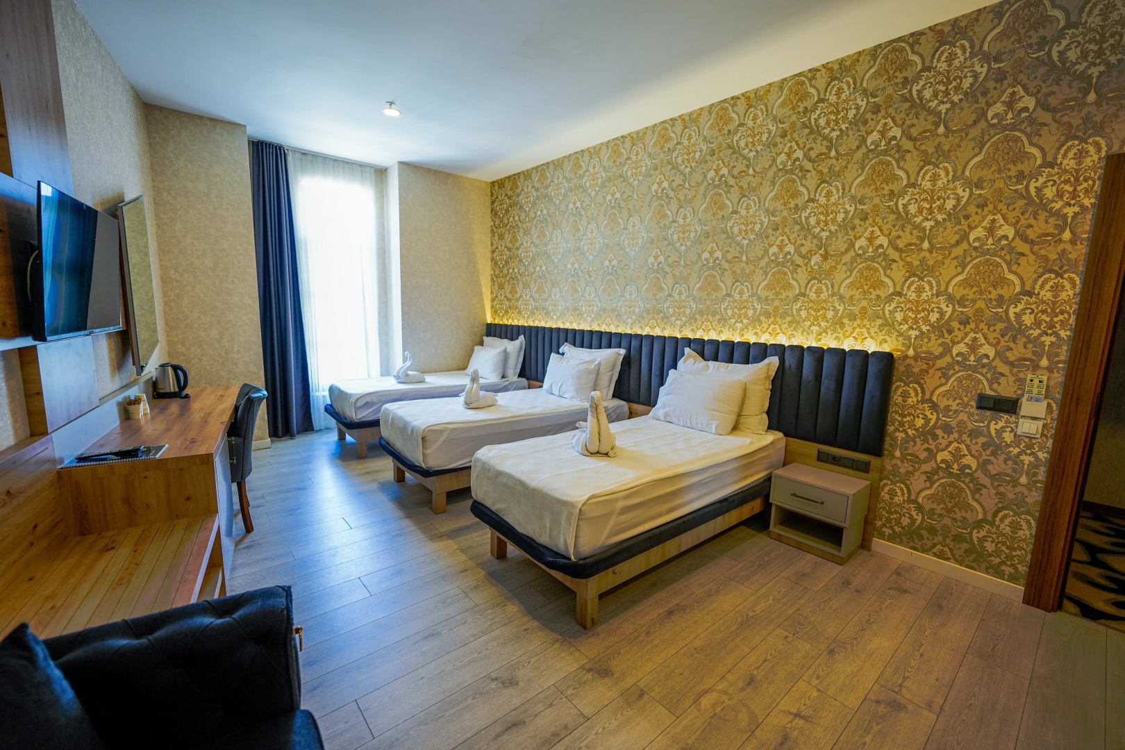 Isnova Hotel