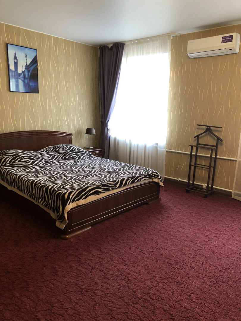 Отель Глория