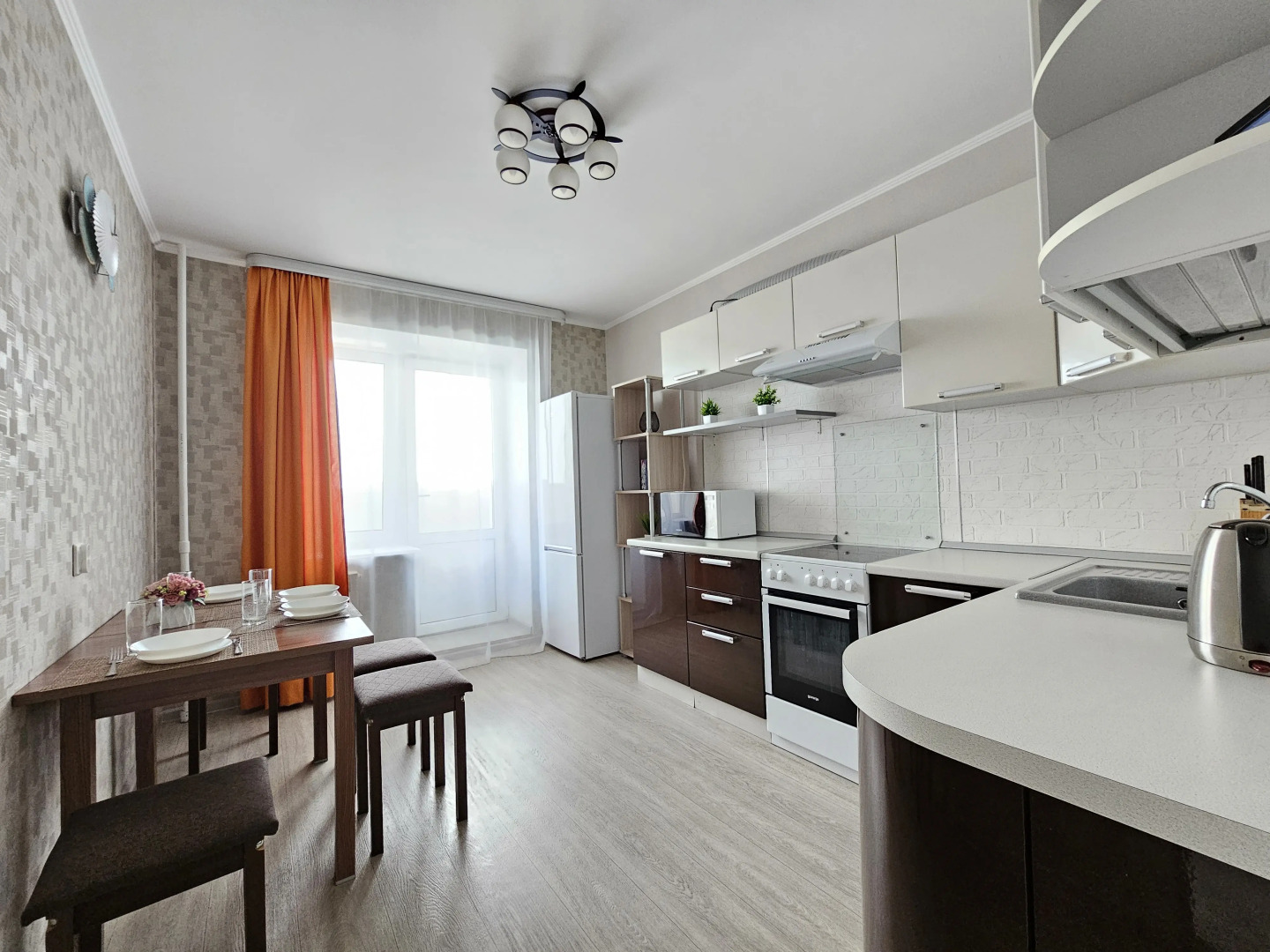 Апартаменты с Видом На Реку