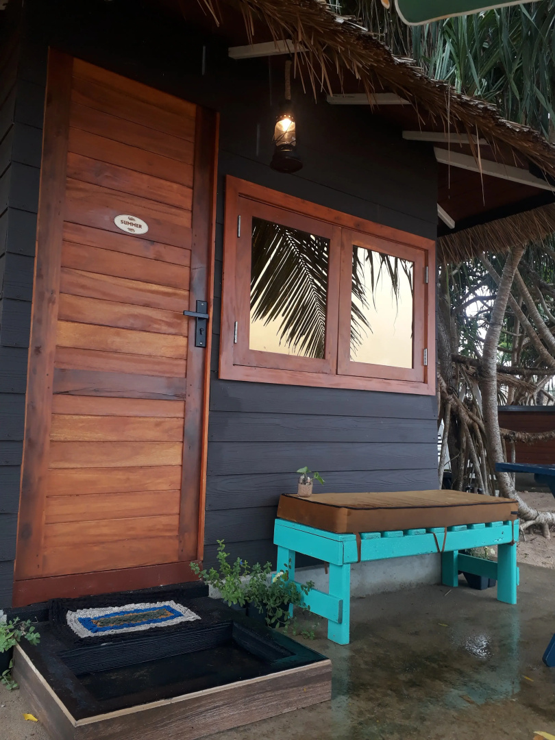 Мини-отель Tomorrowland Beach Villas & Fisherman's Wharf Restaurant
