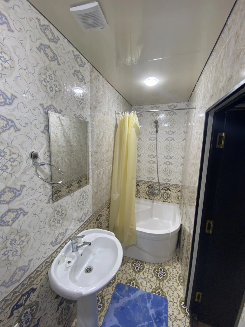 Отель Hotel Uzbegim