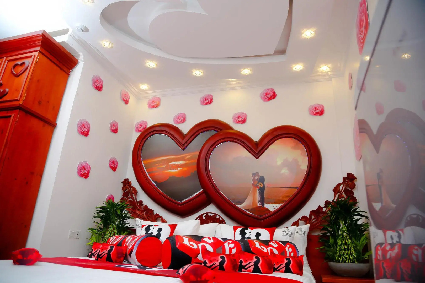 Отель White House