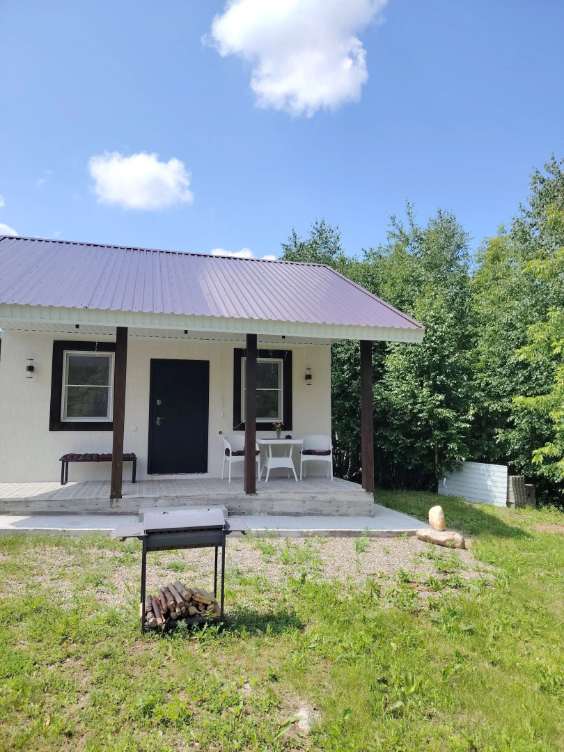 Частный дом Домик около озёра