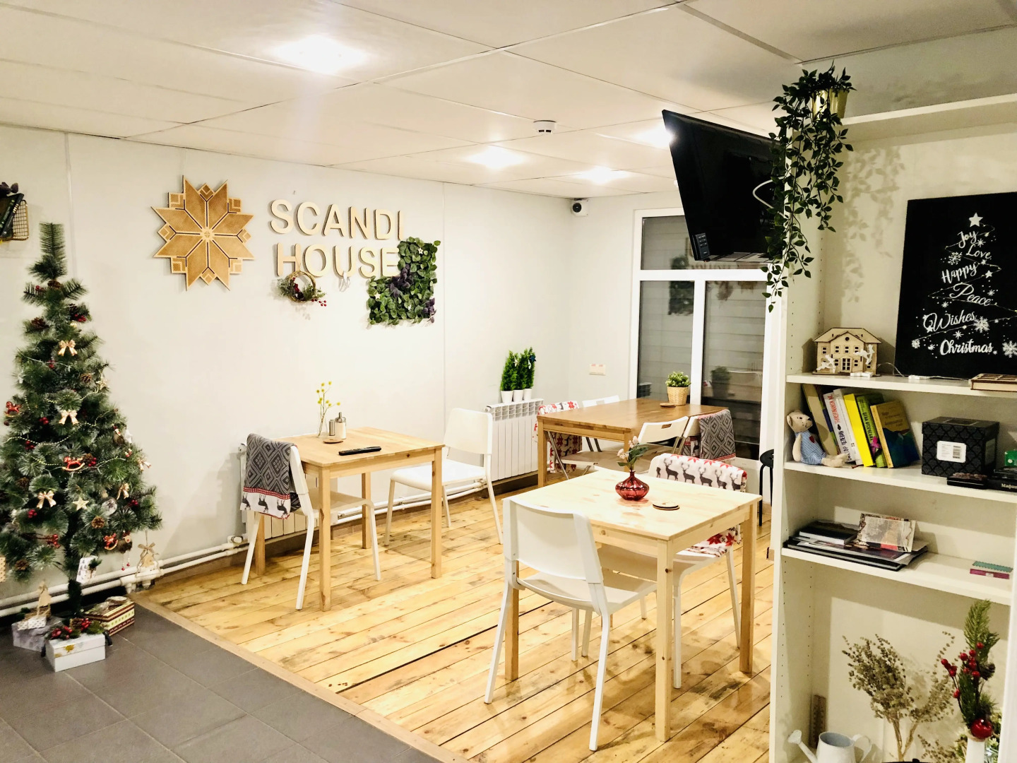 Отель Scandi House