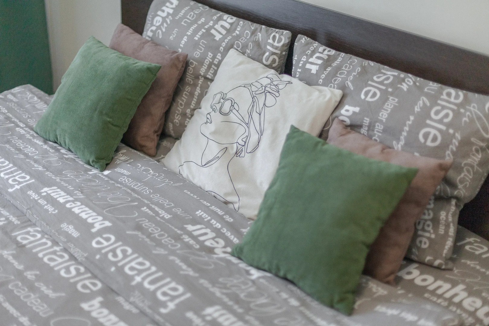 Апартаменты Стильная студия 5мин пешком до МЕГИ