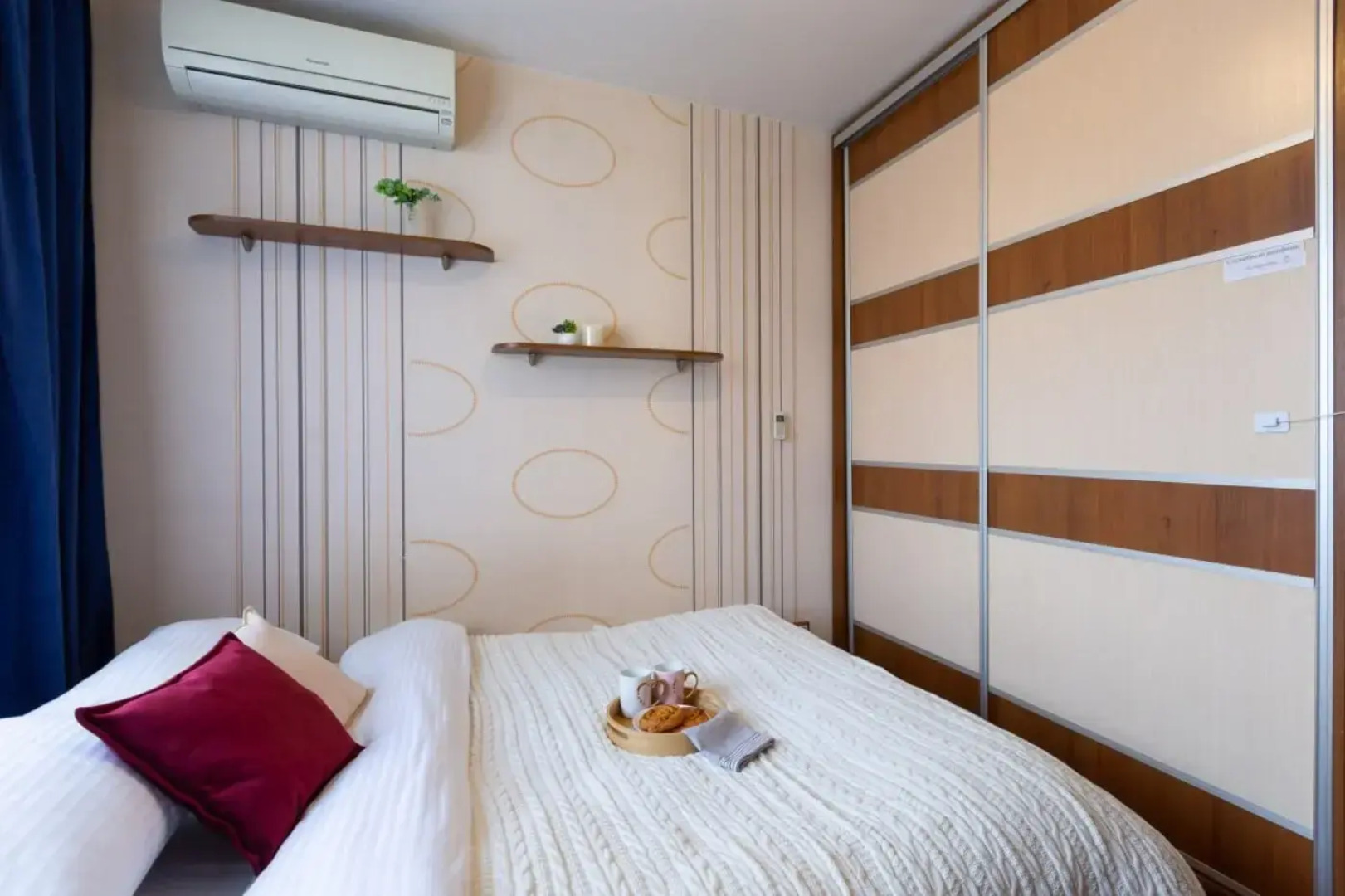 Апартаменты 2 комнатные с балконом в центре города, рядом Парк Победы