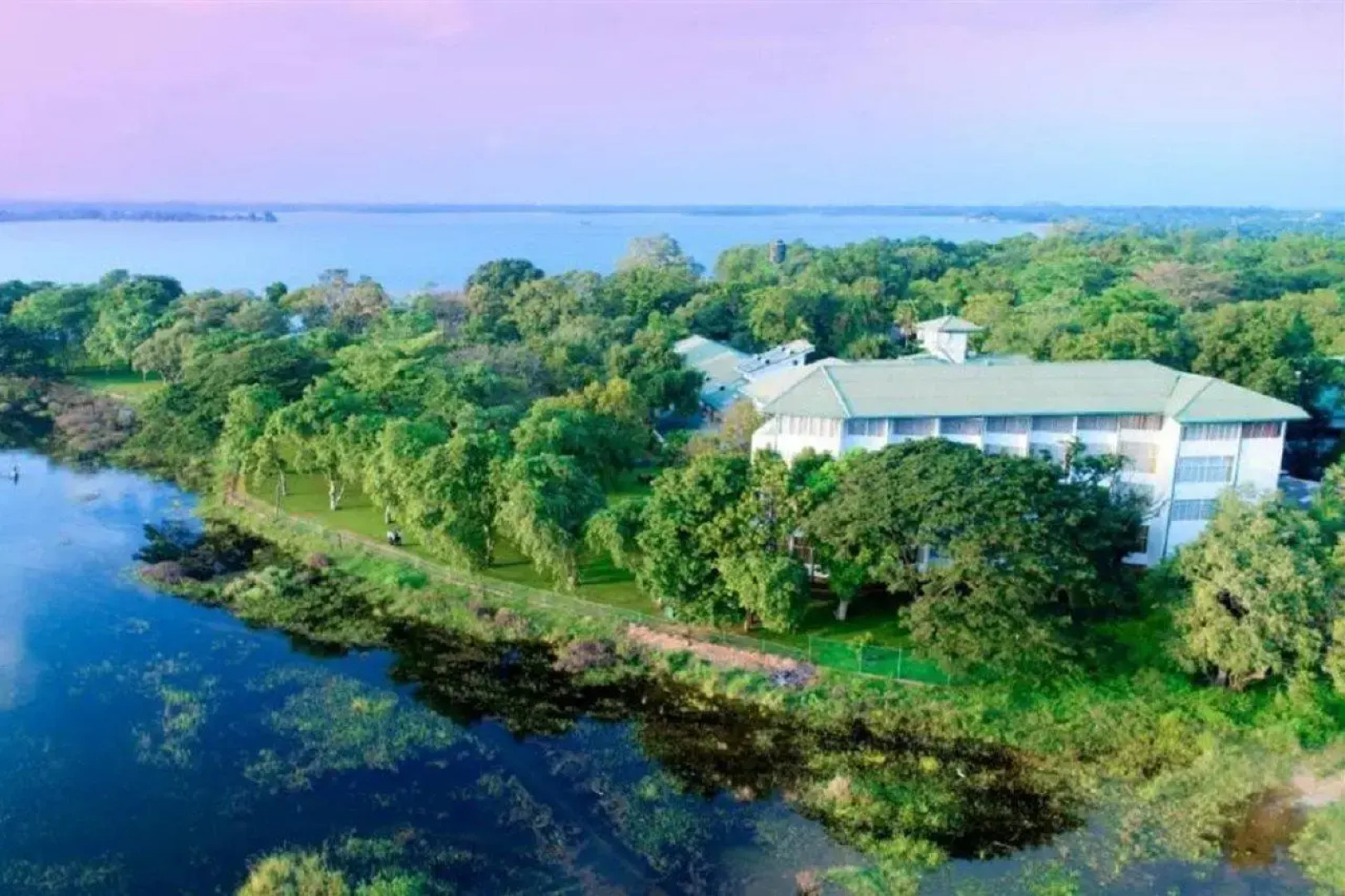 Отель Hotel Sudu Araliya