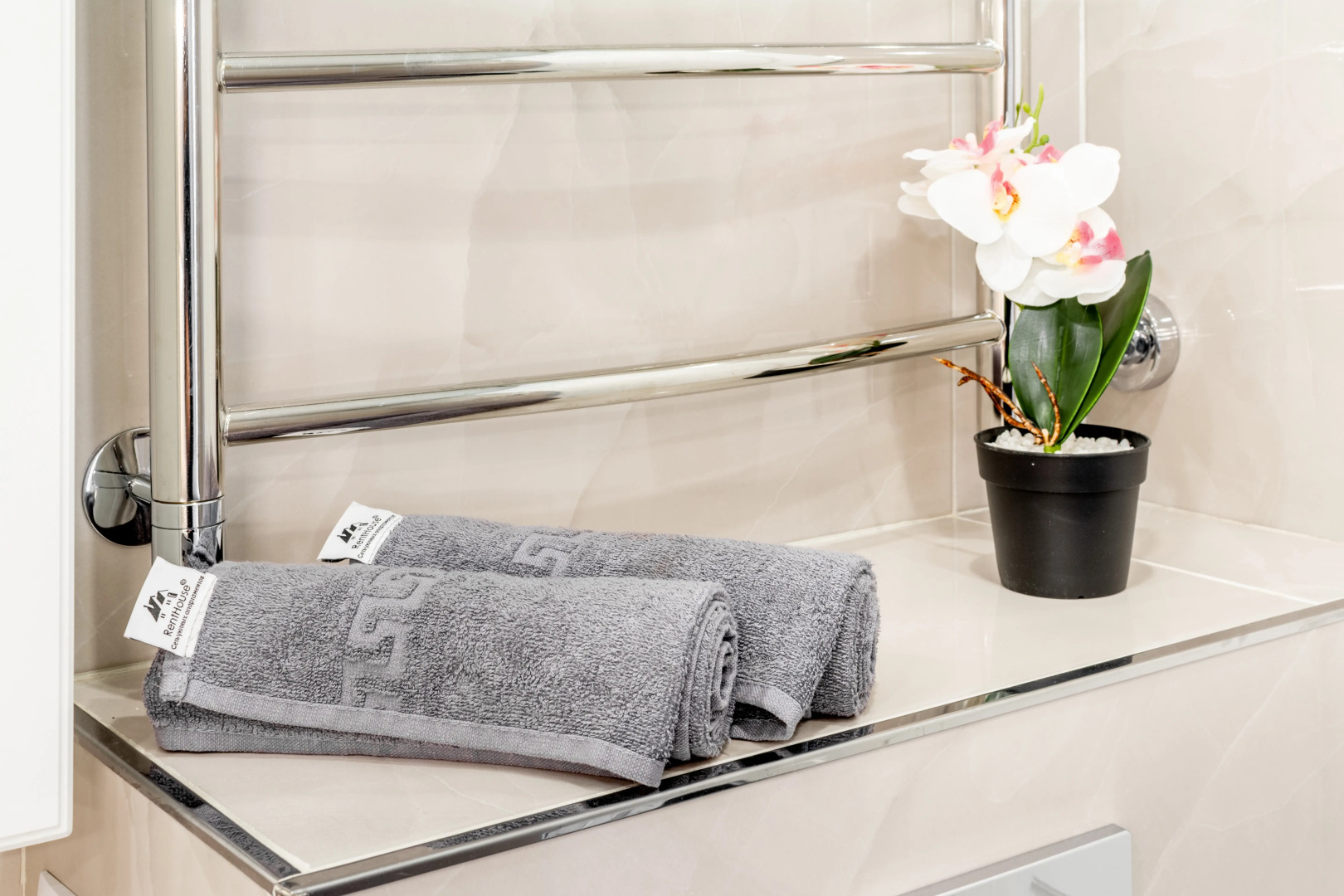 Апартаменты двухкомнатные Stepanenkov на Окской 3